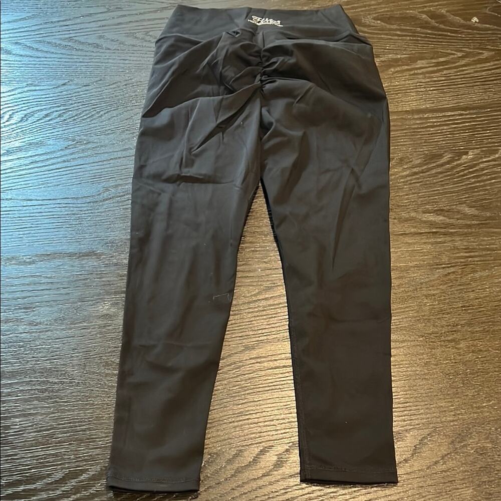 Hot Miami Styles Black Leggings Chic and Comfortable